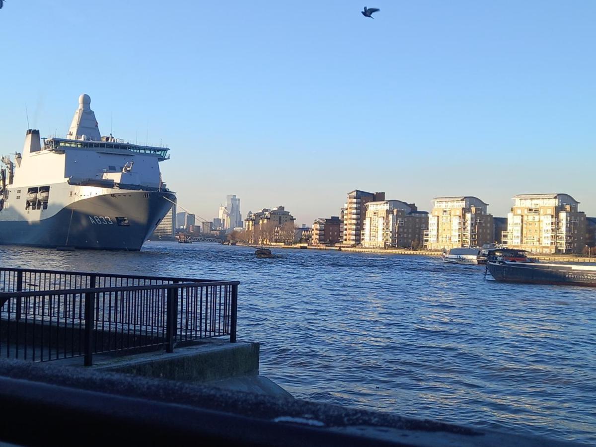 2-Bedroom Flat In Cutty-Sark, Greenwich ! Londres Exterior foto