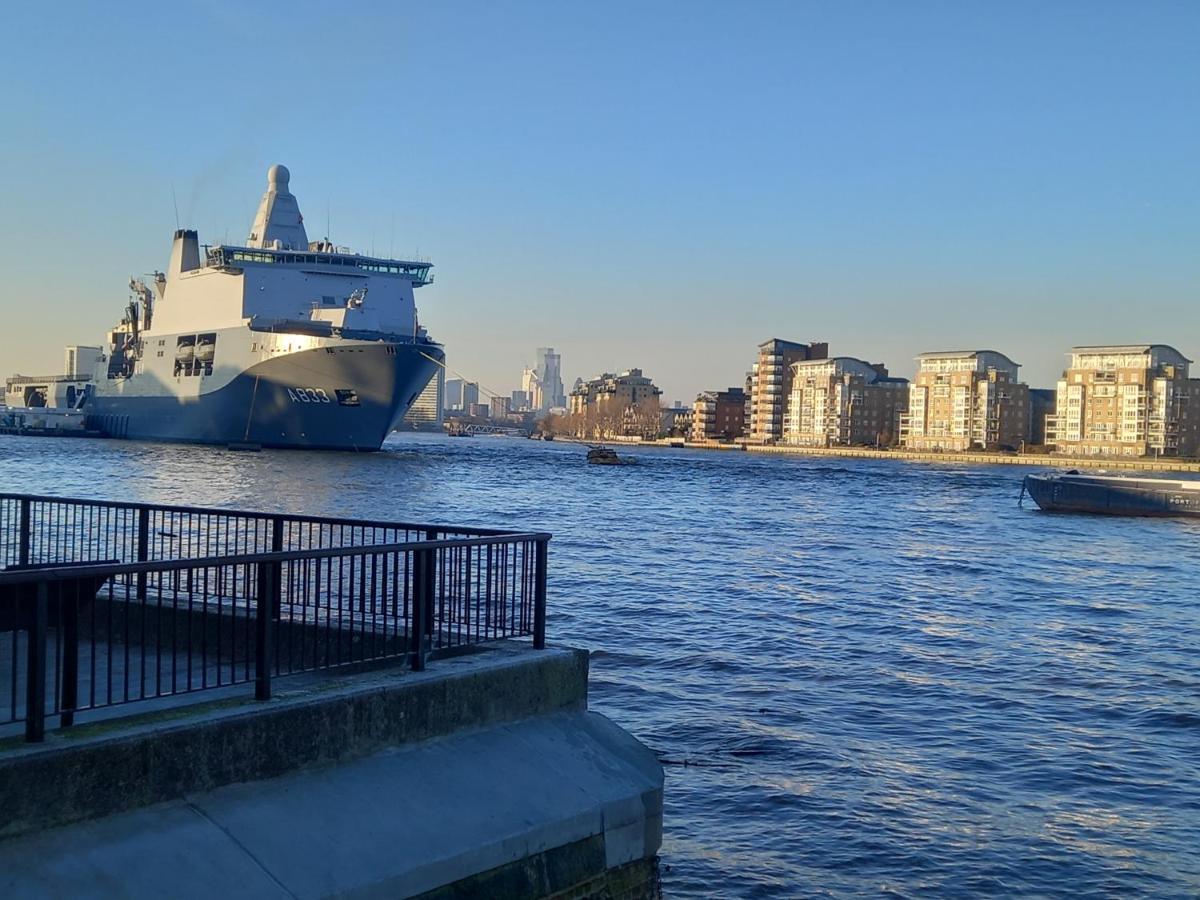 2-Bedroom Flat In Cutty-Sark, Greenwich ! Londres Exterior foto